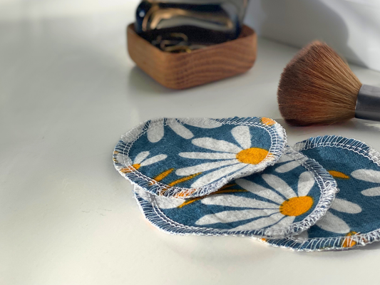 Cotton Rounds -Loves me, loves me not